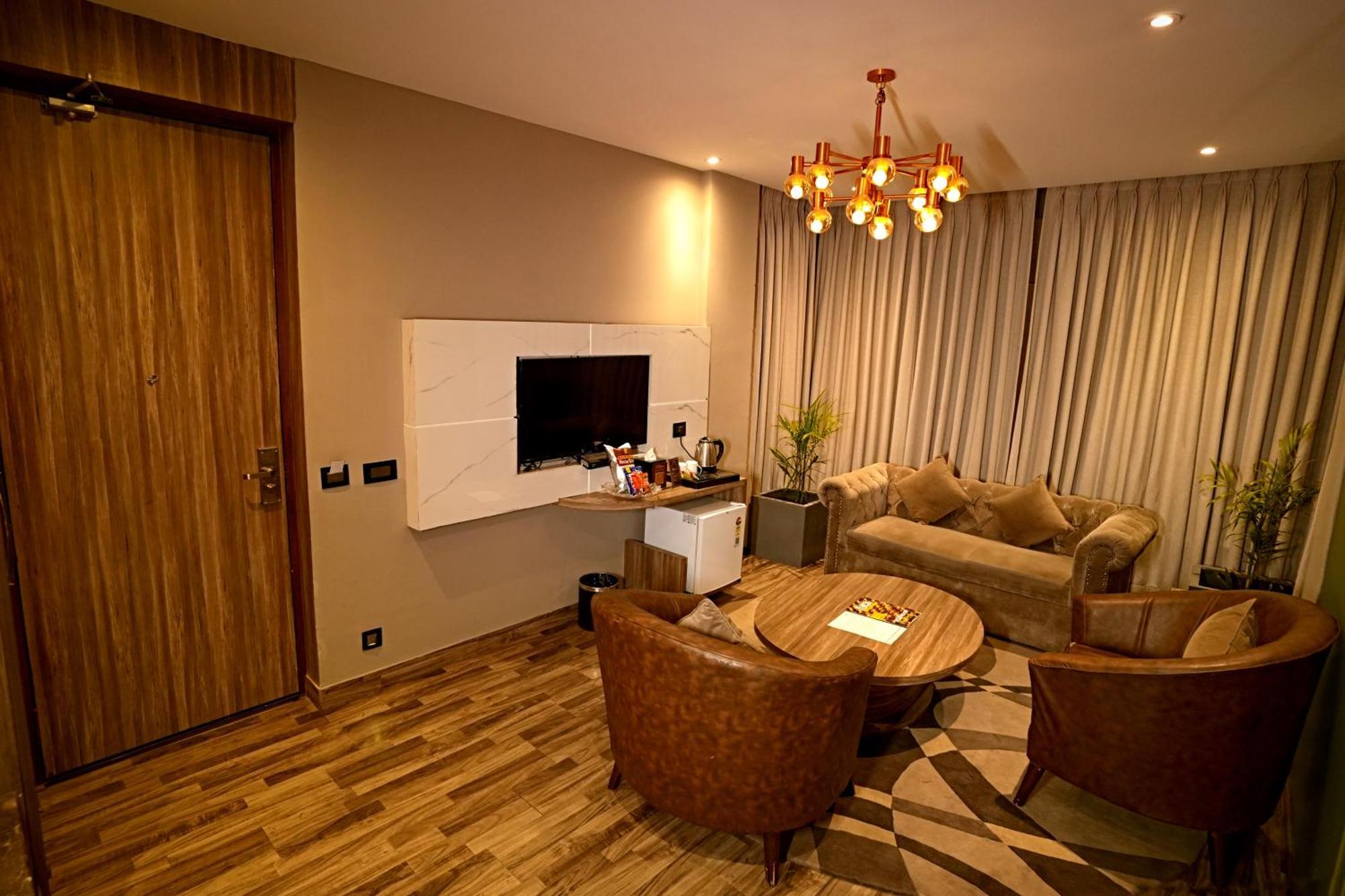 สเตอร์ลิง ปาล์ม บลิส ฤษีเกศ Hotel ริชิเคช ภายนอก รูปภาพ